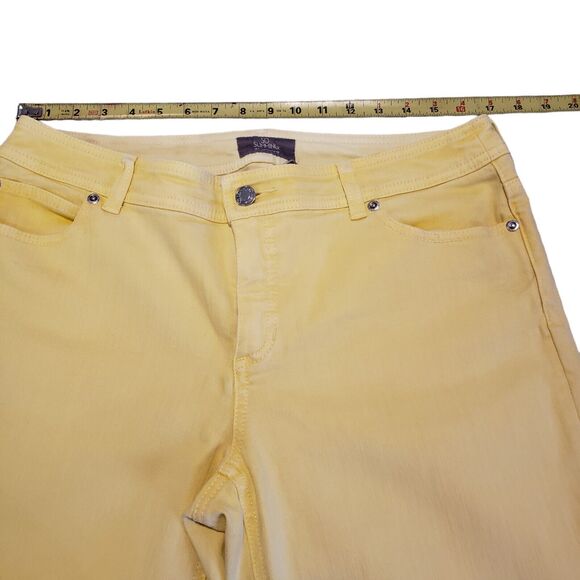 Chico’s Women’s So Slimming Girlfriend Slim Leg Ankle Jeans 1 Yellow - Picture 6 of 9